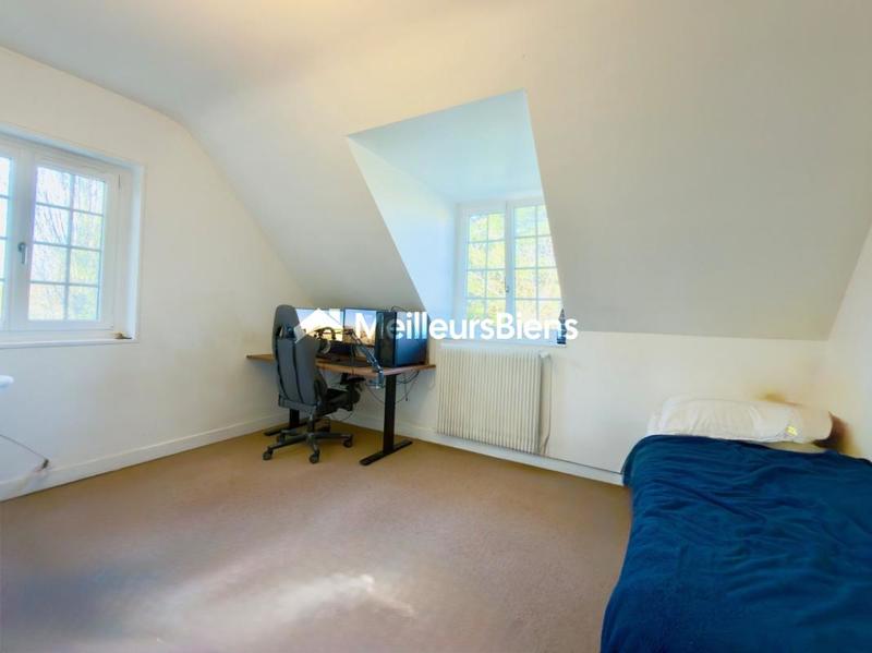 Maison - 166 m² - 7 pièces