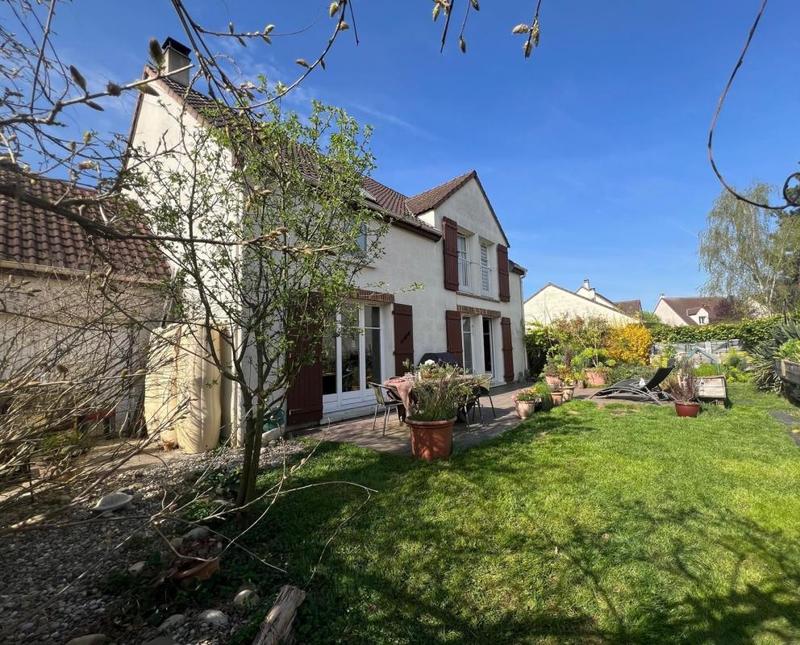 Maison - 145 m² - 6 pièces