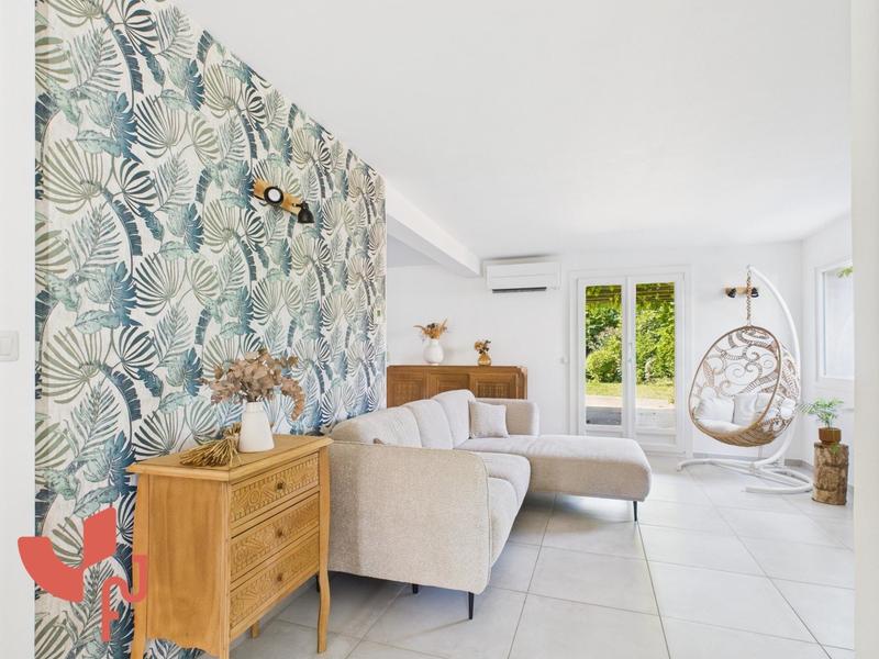 Maison - 140 m² - 6 pièces