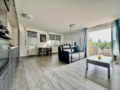 Appartement - 85 m² - 4 pièces