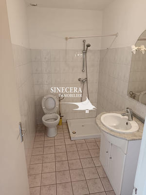 Maison - 250 m² - 8 pièces