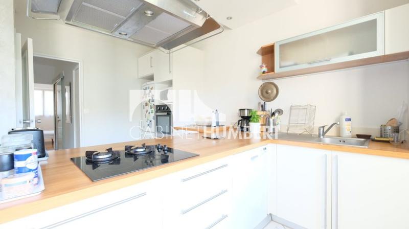 Appartement - 145 m² - 6 pièces