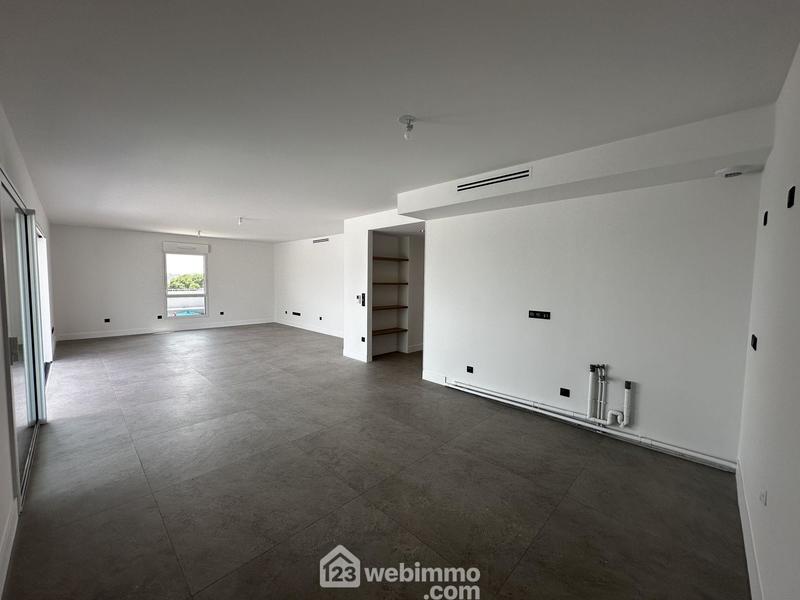 Appartement - 132 m² - 4 pièces