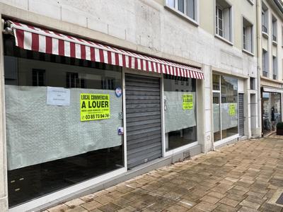 Local commercial - 230 m²