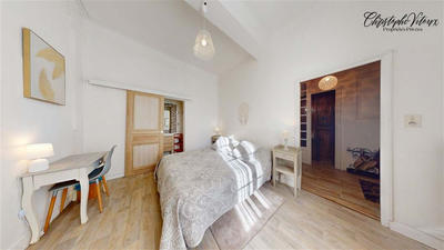 Maison - 288 m² - 8 pièces