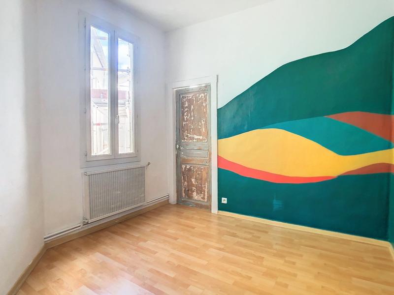 Appartement ancien - 95 m² - 6 pièces