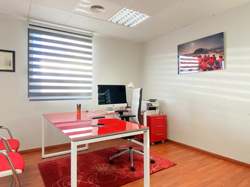 Bureau - 68 m²