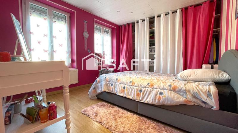 Maison - 198 m² - 8 pièces