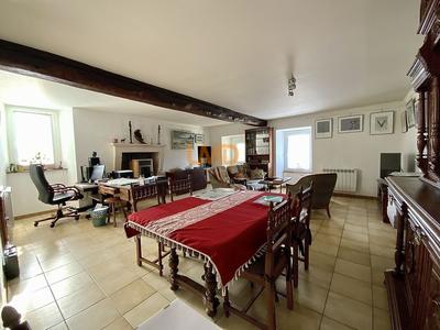 Maison - 157 m² - 4 pièces