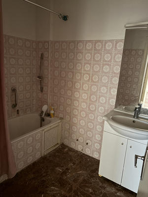 Appartement - 95 m² - 4 pièces