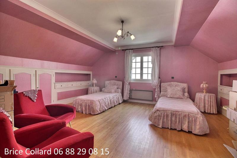 Maison - 160 m² - 8 pièces