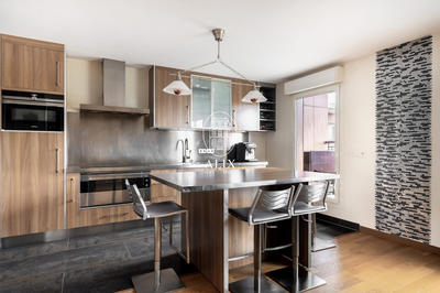 Appartement - 102 m² - 5 pièces