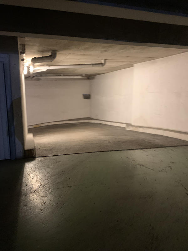 Parking / Garage - 12 m²