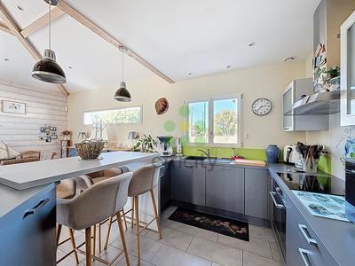 Pavillon - 120 m² - 5 pièces