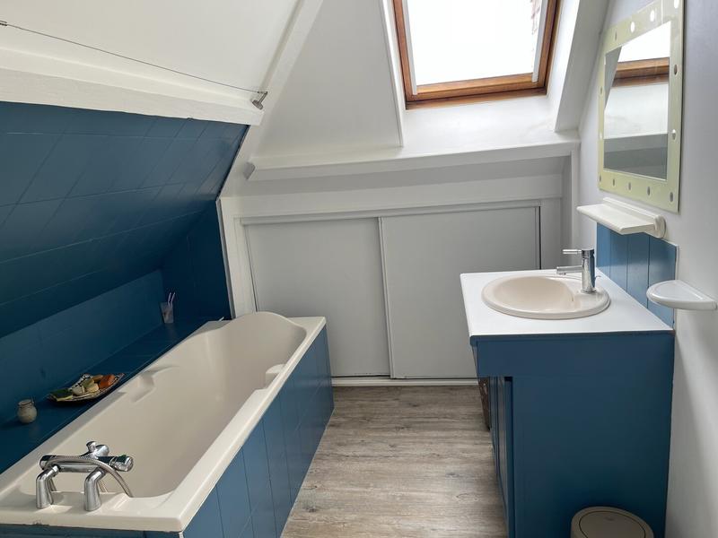 Maison - 166 m² - 7 pièces