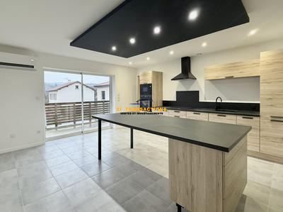 Duplex - 84 m² - 4 pièces