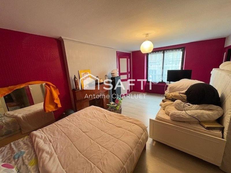 Maison - 238 m² - 6 pièces