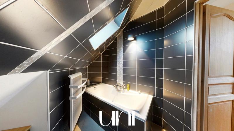 Maison - 130 m² - 6 pièces