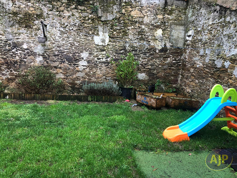 Maison - 102 m² - 5 pièces