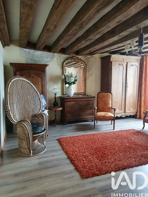 Maison - 202 m² - 8 pièces