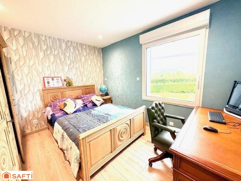 Maison - 90 m² - 5 pièces