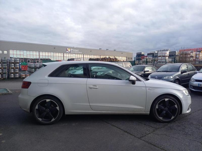 Audi A3 2.0 Tdi 150 Ch s-line s-Tronic - Garantie 6 Mois