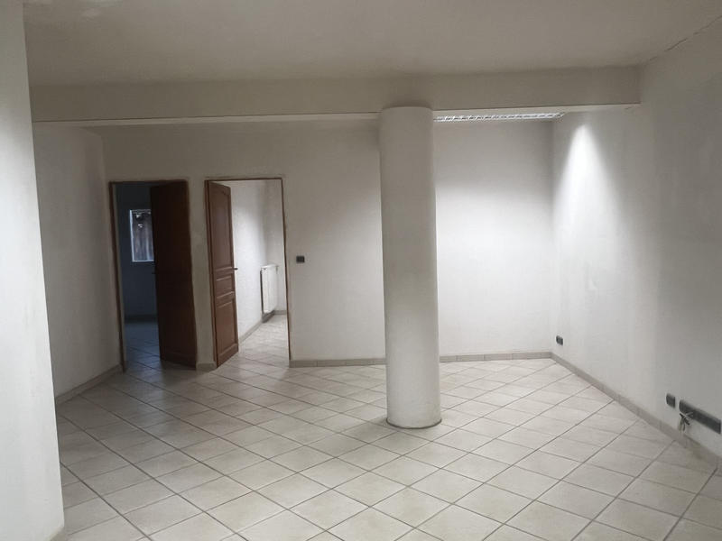 Bureau - 75 m² - 3 pièces