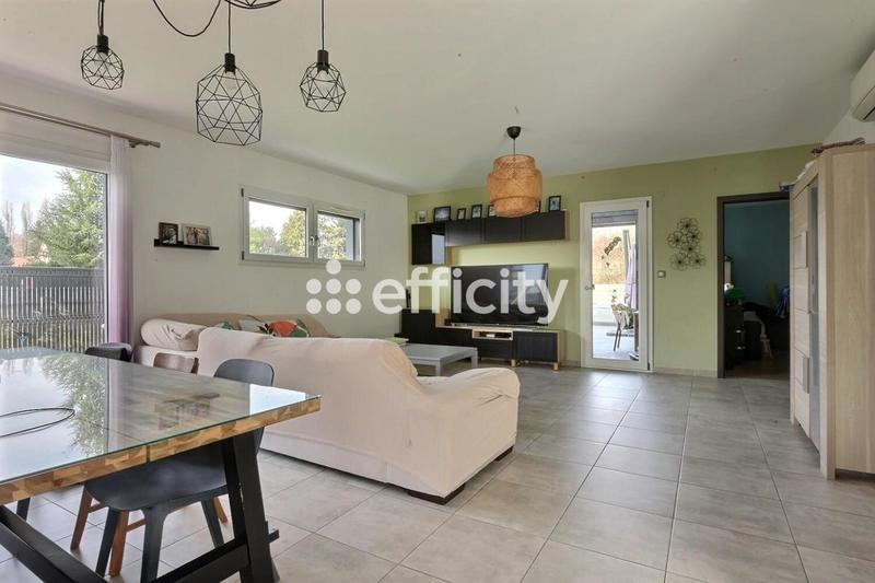 Villa - 137 m² - 6 pièces