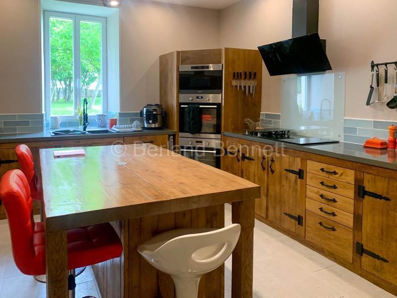 Maison en pierre - 439 m² - 14 pièces