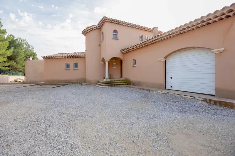 Maison - 154 m² - 5 pièces