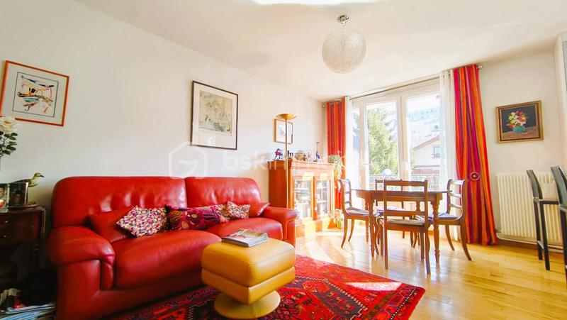 Appartement - 77 m² - 4 pièces