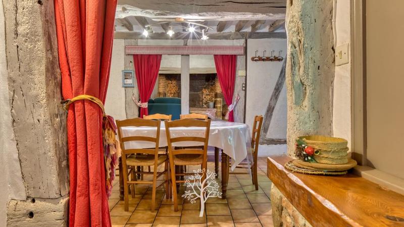 Chaumière - 198 m² - 6 pièces