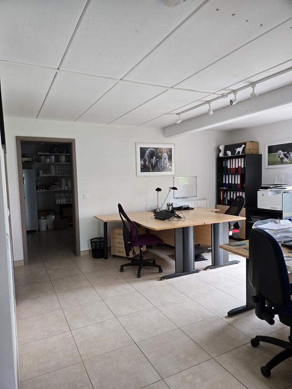 Maison - 240 m² - 9 pièces