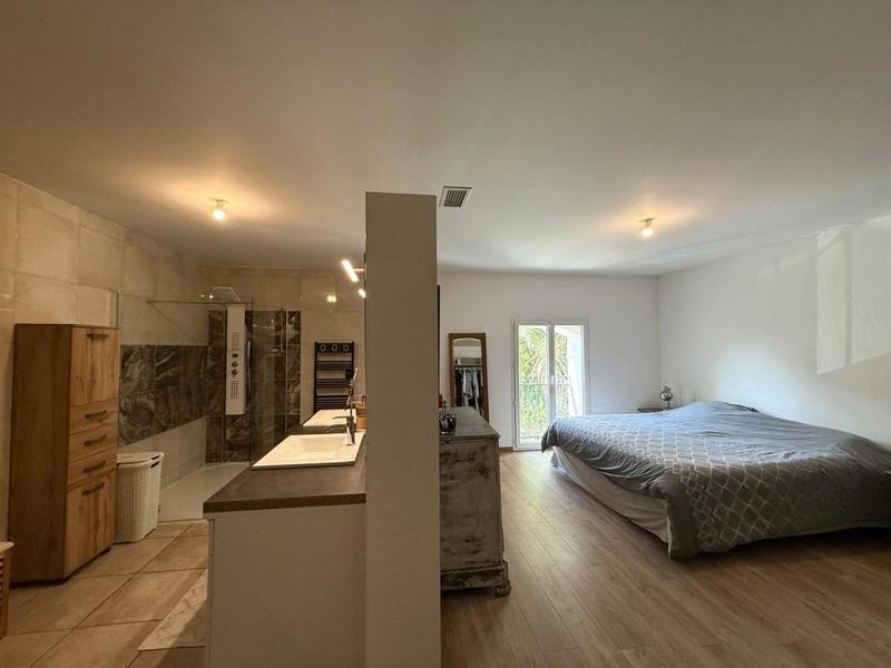 Mas - 197 m² - 5 pièces