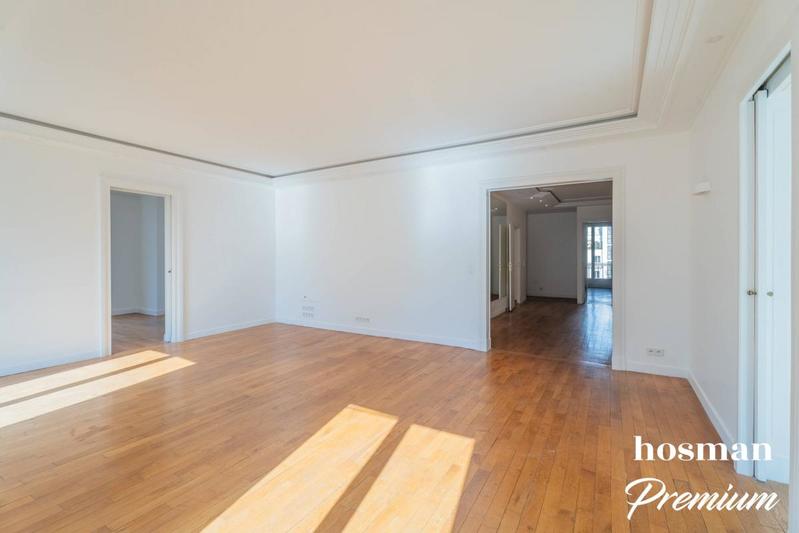Appartement - 152 m² - 5 pièces