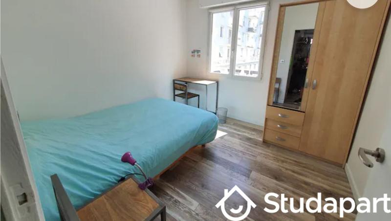 Chambre - 10 m² - 1 pièce