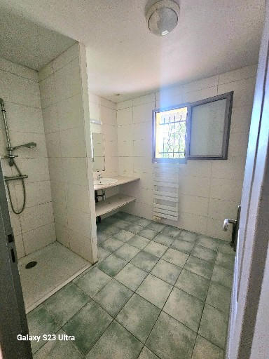 Maison - 92 m² - 5 pièces