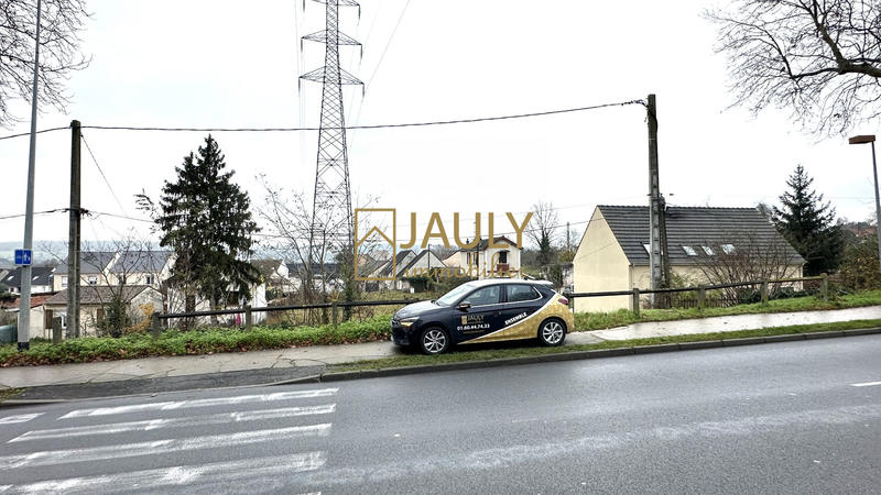 Terrain commercial - 1 264 m²