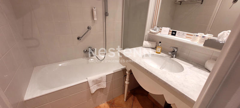 Local commercial - 850 m²