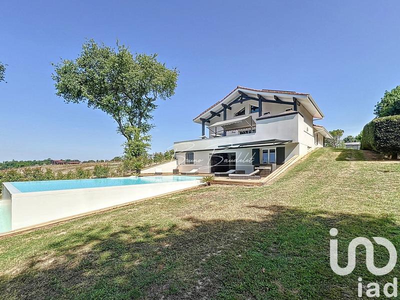 Maison - 175 m² - 5 pièces