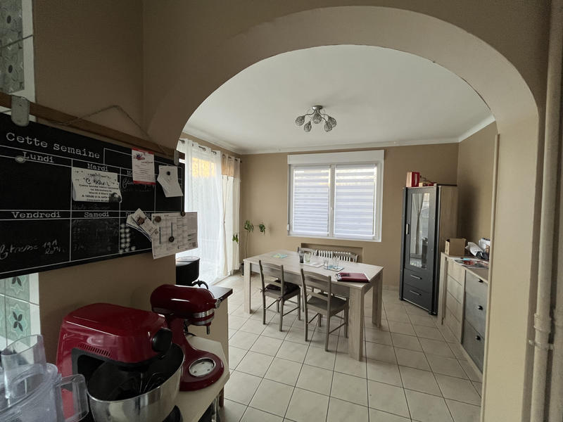 Maison - 140 m² - 8 pièces