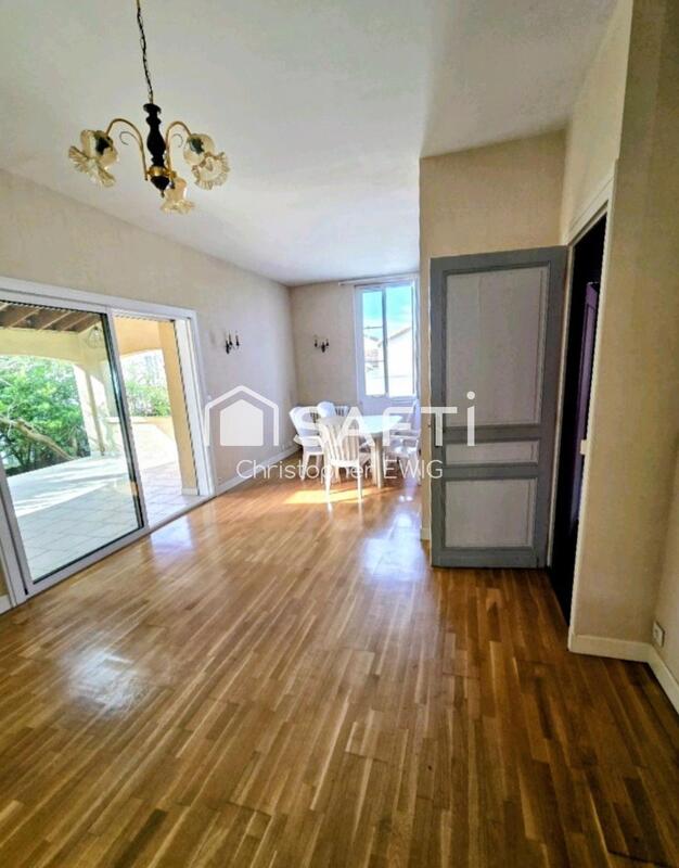 Maison - 112 m² - 5 pièces