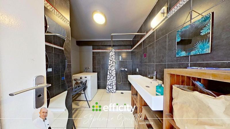 Maison - 125 m² - 8 pièces