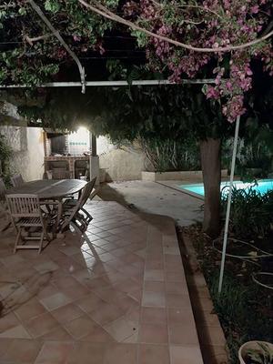 Maison - 270 m² - 9 pièces