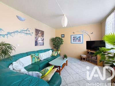 Maison - 74 m² - 4 pièces