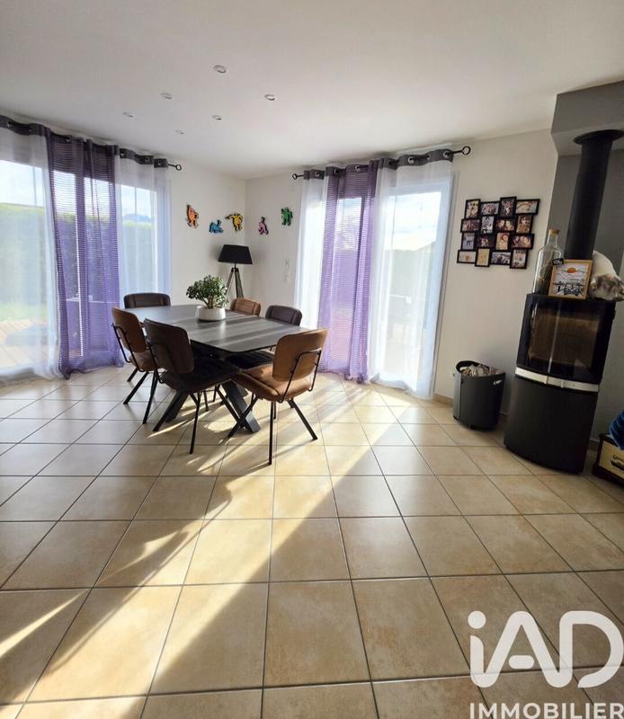 Maison - 102 m² - 5 pièces