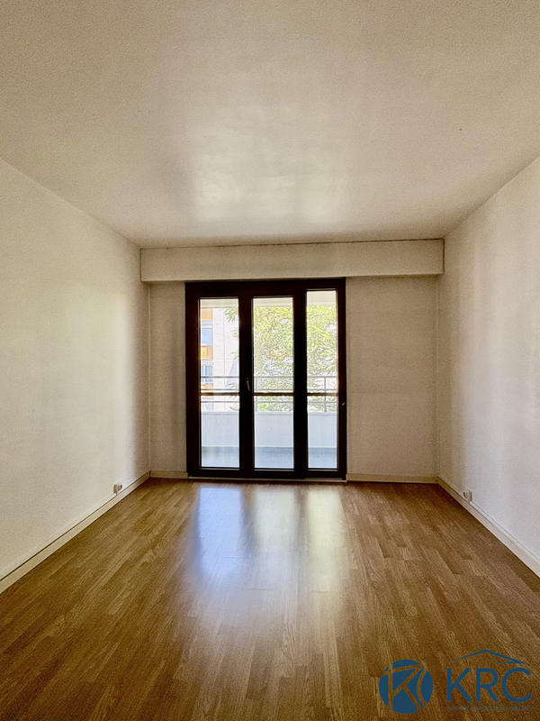 Appartement - 92 m² - 5 pièces