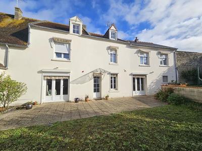 Maison de bourg - 150 m² - 7 pièces