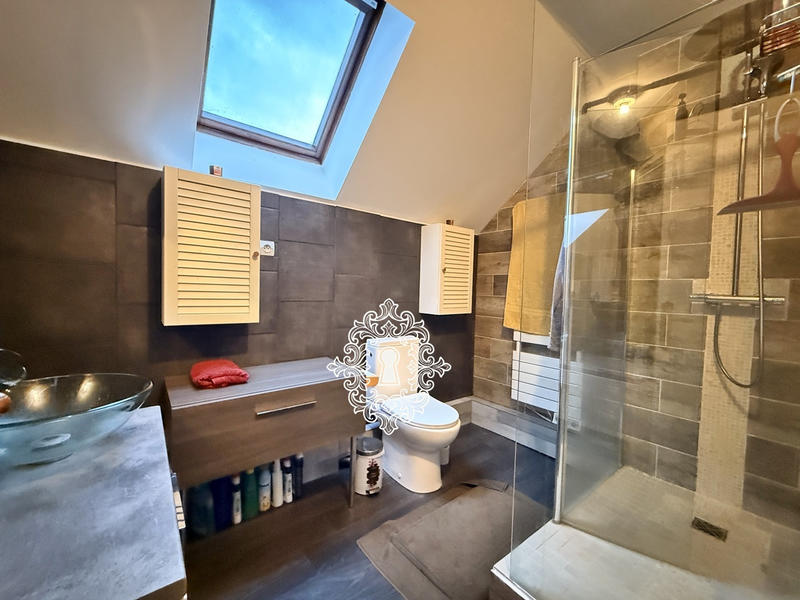 Maison - 162 m² - 7 pièces