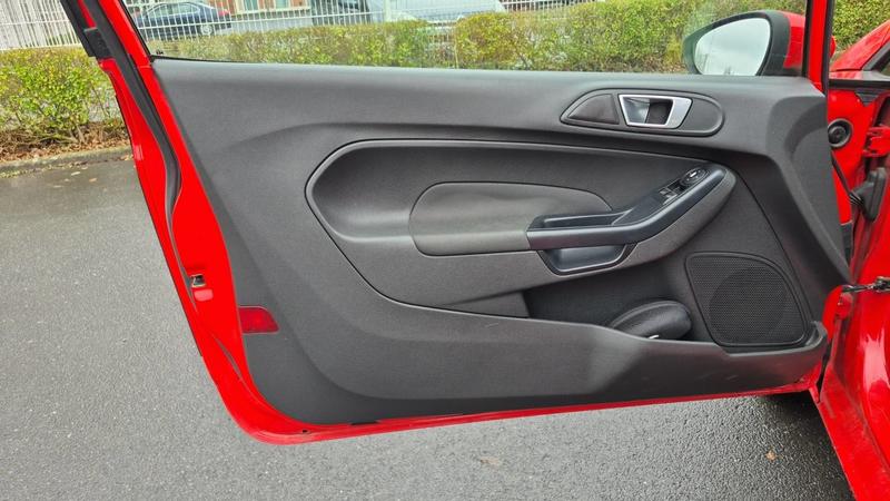 Ford Fiesta V 1.0 EcoBoost 100 Trend - Entretien constructeur